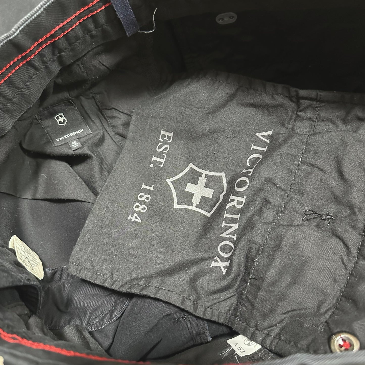 VICTORINOX Trousers